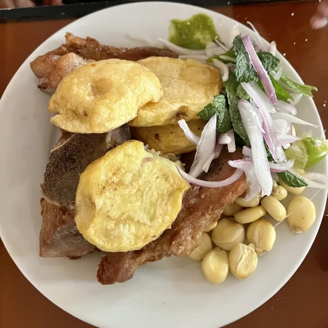 Chicharroneria San Antonio - Restaurantes - Saylla - Cusco